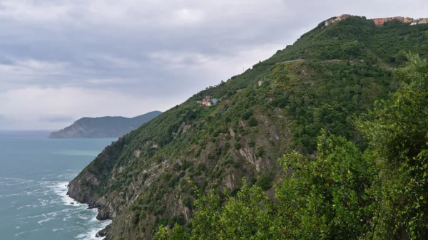La costa delle Cinque Terre vista dal Sentiero Azzurro