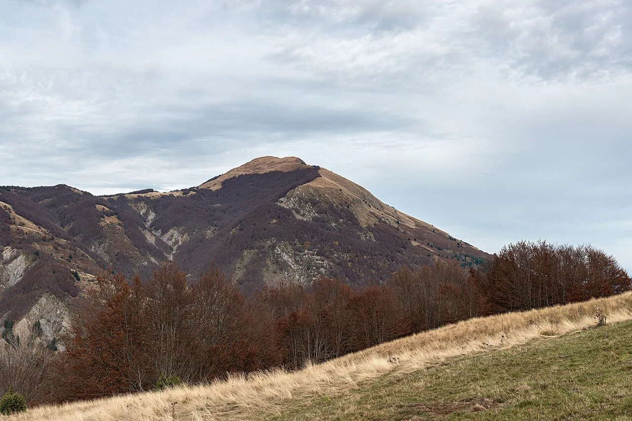 Il Monte Ventasso visto da Collagna