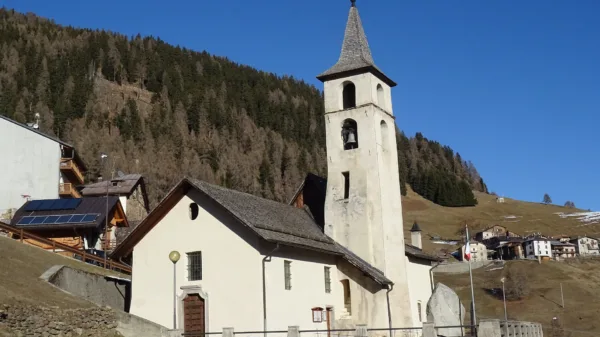 La chiesa di San Cristoforo a Ortisé, in Val di Sole