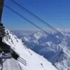 Sciare in Val Senales: la funivia dei ghiacciai verso il comprensorio in quota
