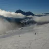 Sciatori sulla Seceda in Val Gardena tra la neve